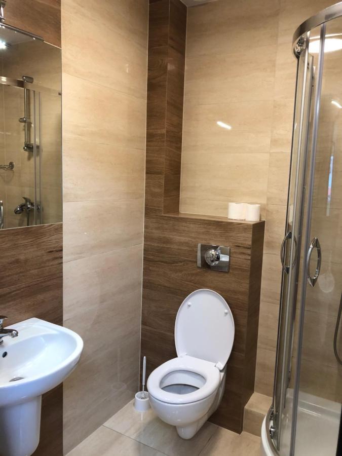 צ'סטוצ'ובה Hotel Sekwana מראה חיצוני תמונה